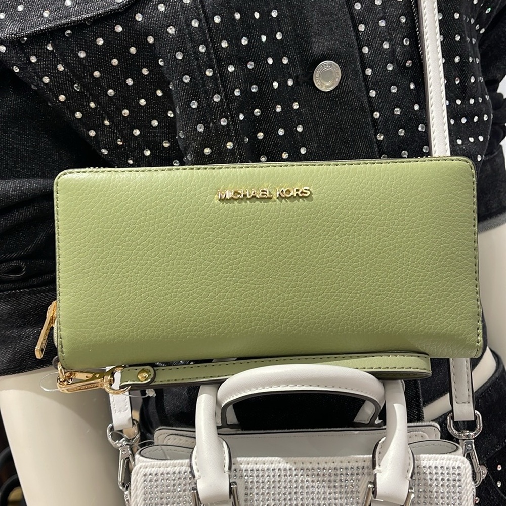 MICHAEL KORS
Leather Continental Wristlet Phone Case Wallet 
Light Sage
NWT - Picture 12 of 16